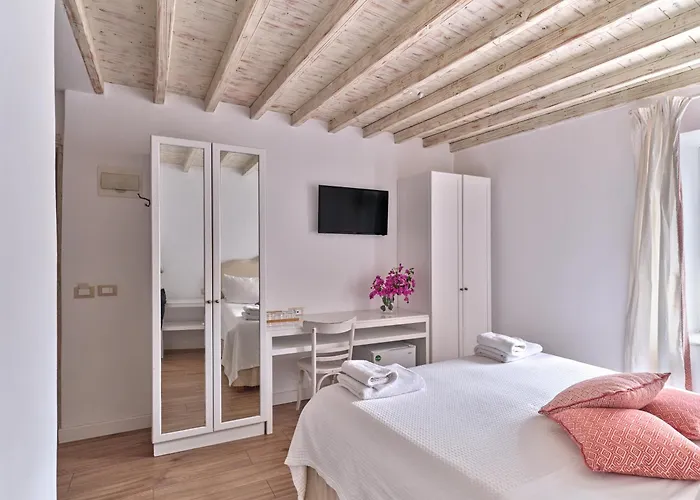 بيت ضيافة لا ميزون كالوغيرا Mykonos Town