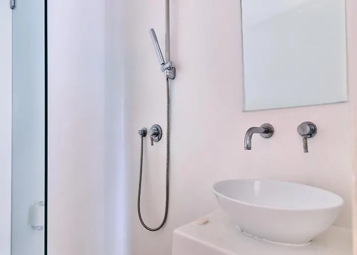 لا ميزون كالوغيرا 4*