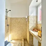 Gasthuis La Maison Kalogera 3*