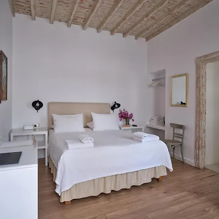 卡洛格拉旅馆 Mykonos Town