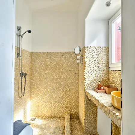 Pensionat La Maison Kalogera 4*